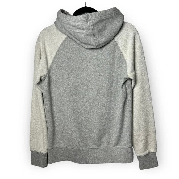 Roots Light Grey Hood with Embroidered Beaver  Logo XS - Picture 2 of 8